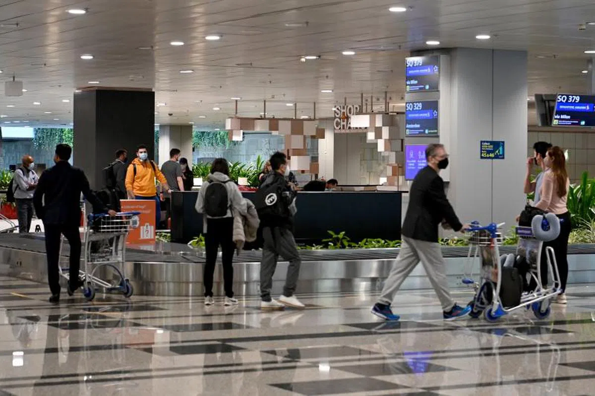 有专家建议，当局可考虑让更多旅客透过VTL入境我国。（海峡时报）