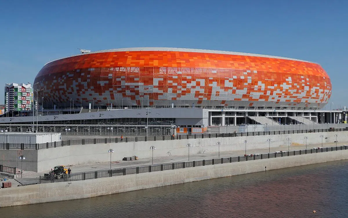  萨兰斯克为世界杯新建的足球场。（路透社） 