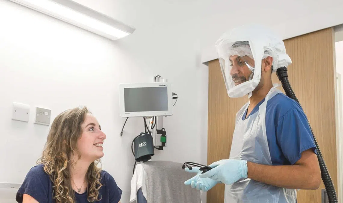 英国于今年3月正式展开全球首个冠病人体挑战试验。（UK Covid Challenge示意图）