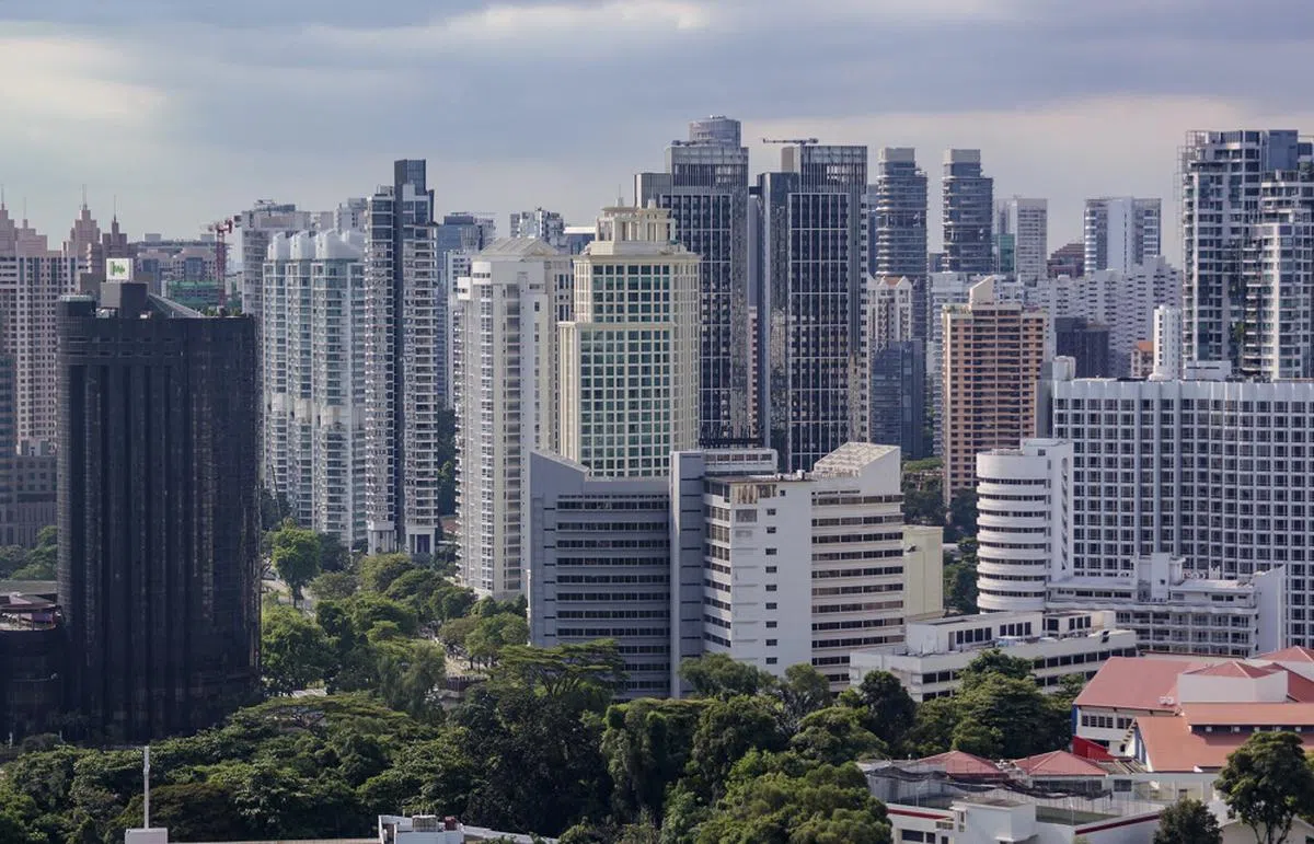 最新预估数据显示，非有地私宅租金过去一年已飙涨29.9％。（联合早报）