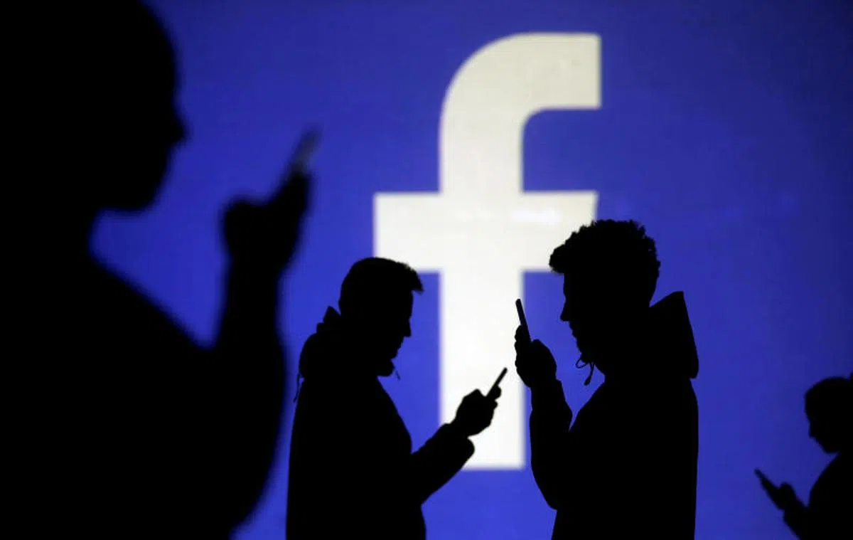  在POFMA法令下，新加坡政府可以要求面簿Facebook在假消息帖文下，附上“免责声明”，俗称更正文。（互联网） 