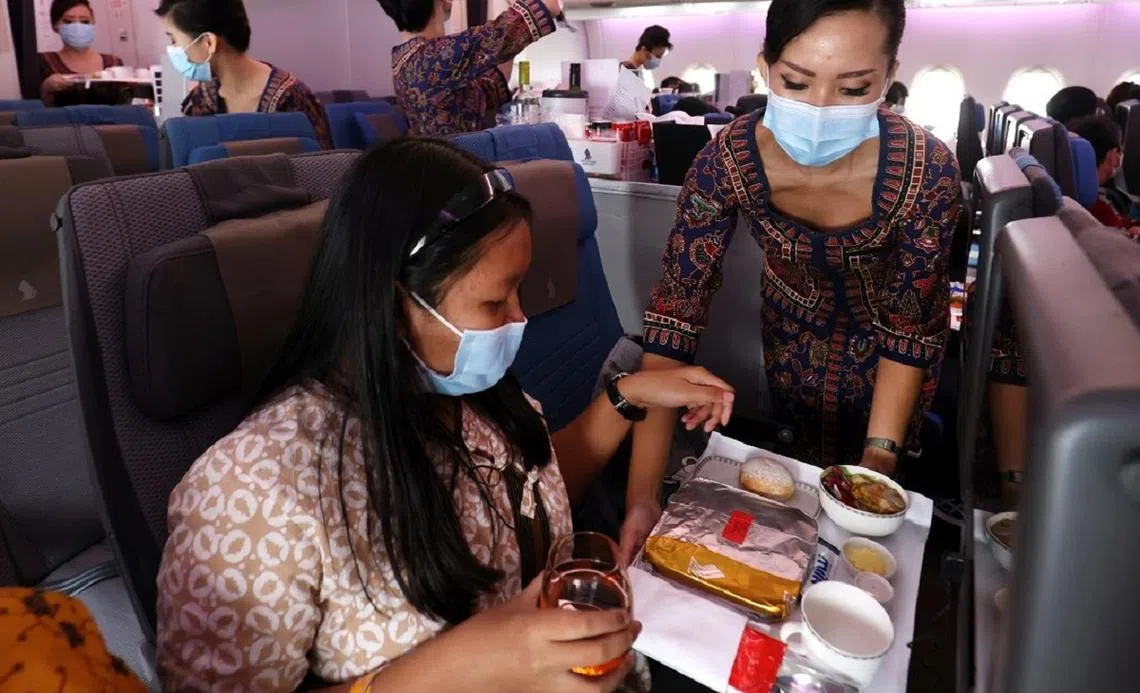 新航经济餐提供的飞机餐，近来屡受抨击。（联合早报）