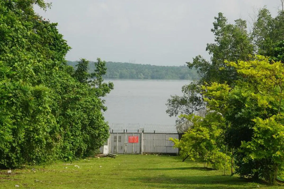 莎琳汶沙滩登陆点（Sarimbun Beach Landing Site）。（叶孝忠摄）