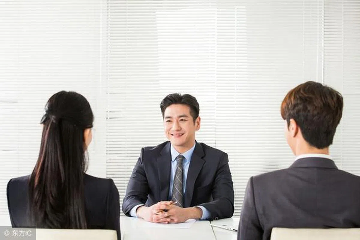  如今的学生口试考题与工作面试时会被问到的问题相似。（示意图） 