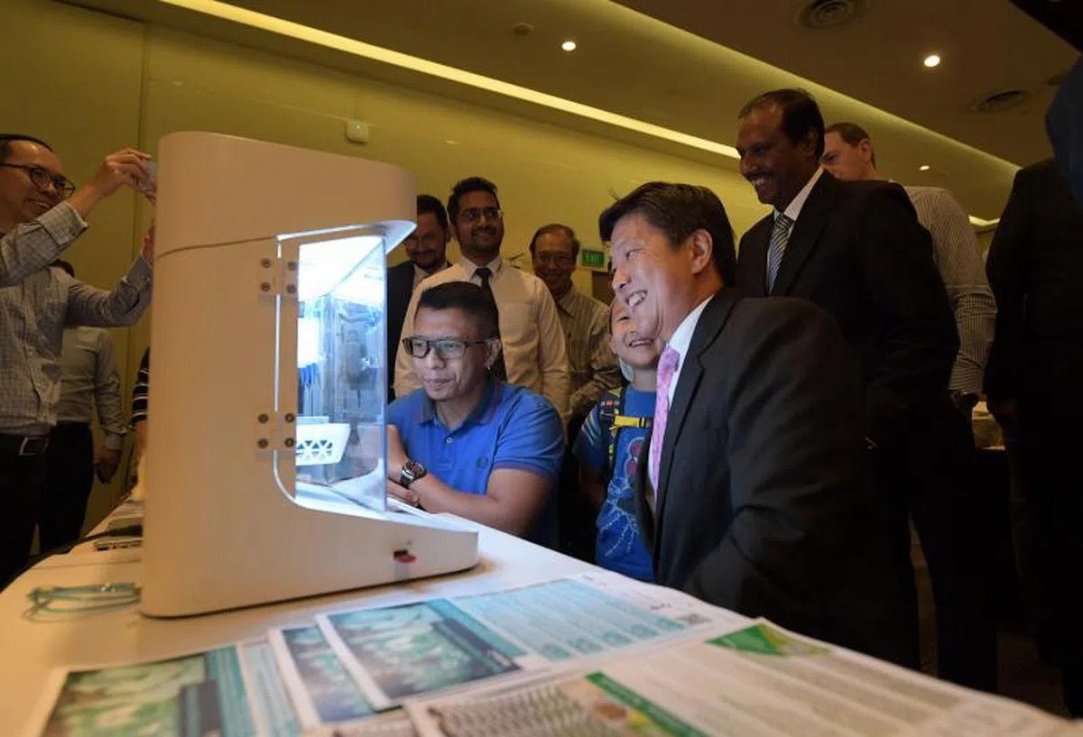  政府将持续透过转业计划为有意转职者提供辅导。（海峡时报） 