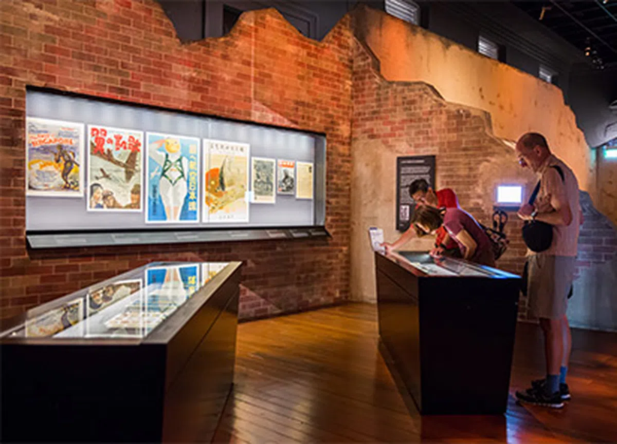  博物馆常常会有不同的展览，拓展你的视野。（国家博物馆） 