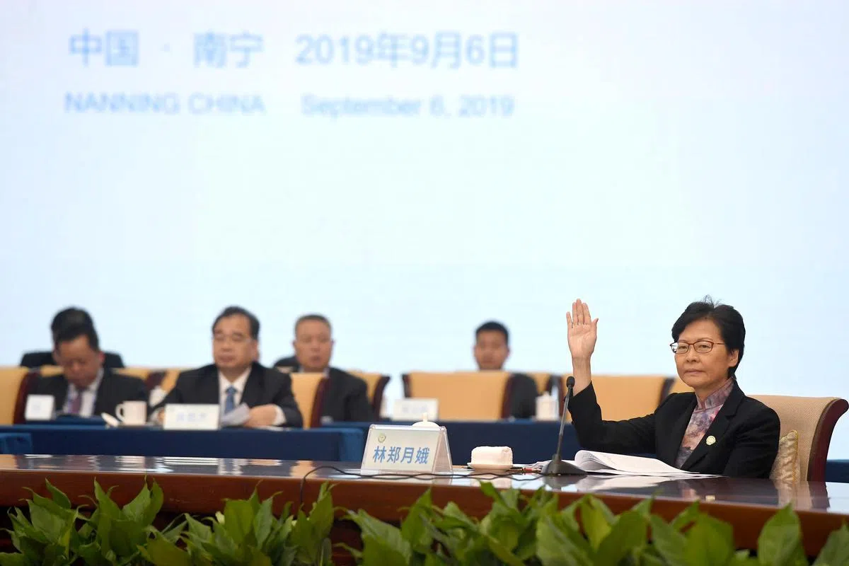  林郑月娥称四项行动是为香港脱离困境所踏出的第一步。（路透社） 