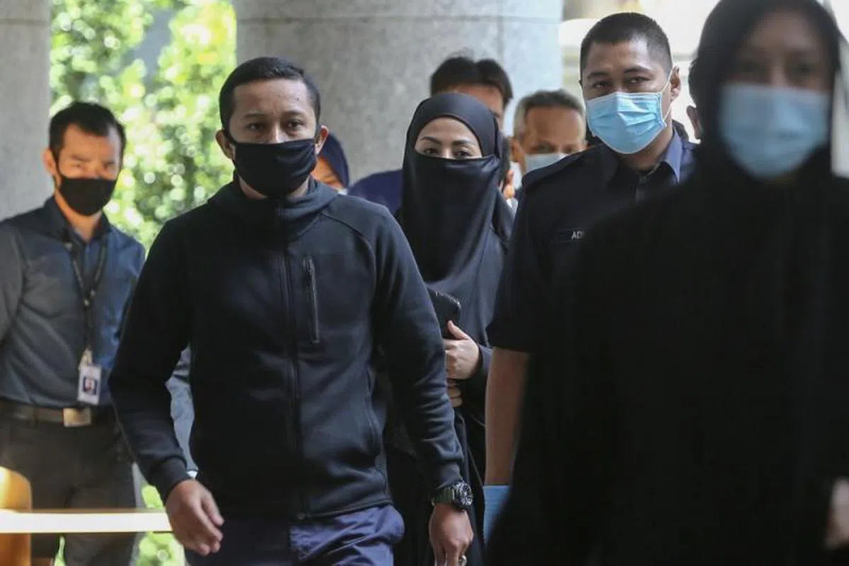  媒体被禁止在审讯期间入内采访。（马来邮报） 