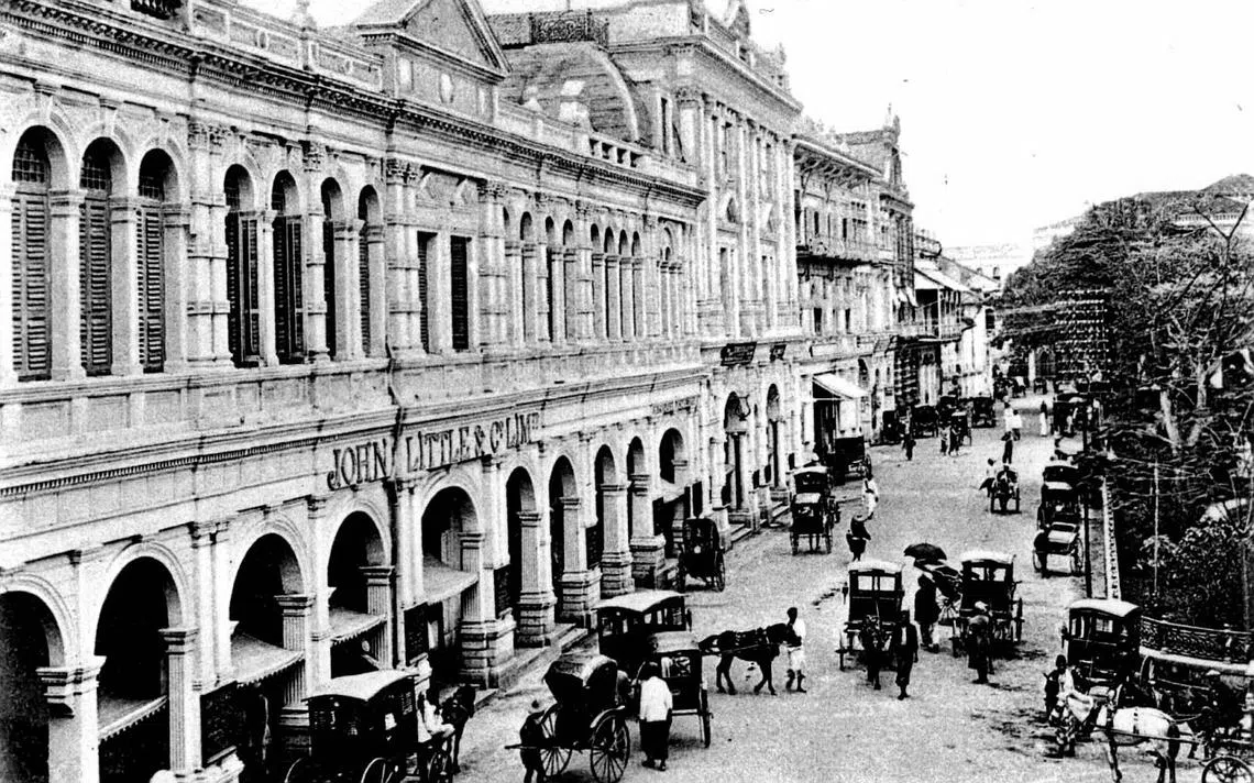 20世纪初的新加坡，百货公司内有公开出售枪支。（海峡时报）