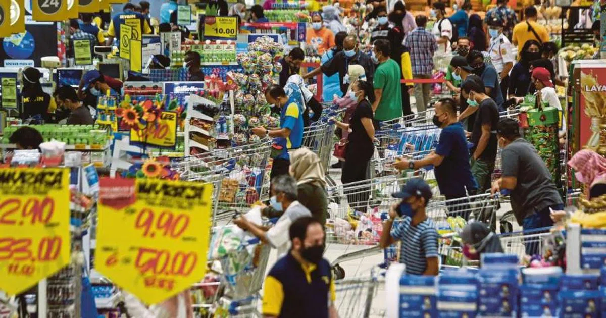 物价高涨让马国民众叫苦连天。（新海峡时报）