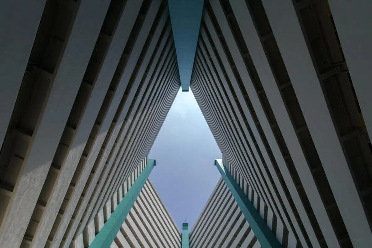 当局在8月30日开展居家休养计划，截至昨天（9日）已有21名确诊病患参与，当中9人已出院，其他参与者的健康情况良好。（联合早报）