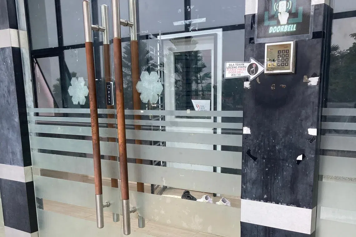 如非熟客或事先确认，一般人恐难以察觉这家店门外有门，别有洞天。