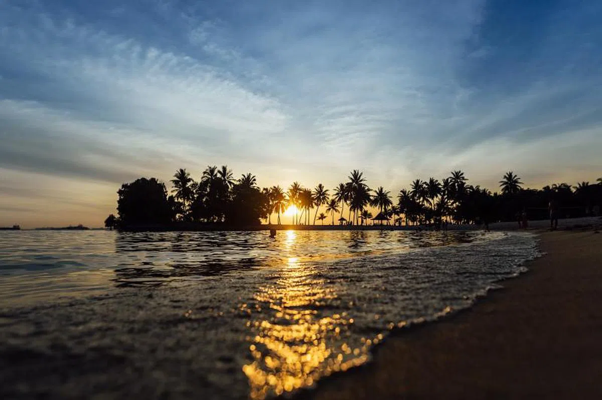  （丹戎海滩俱乐部面簿） 