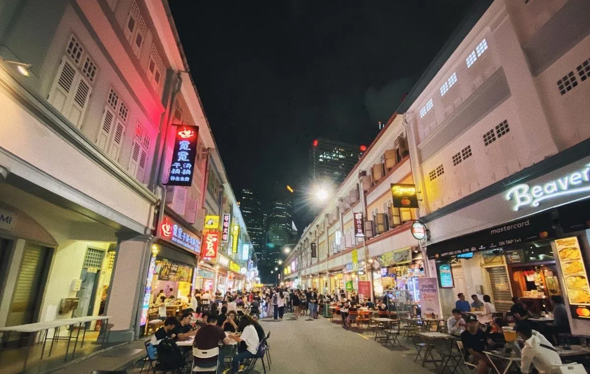  武吉士连城美食街。（Changi.Blog） 