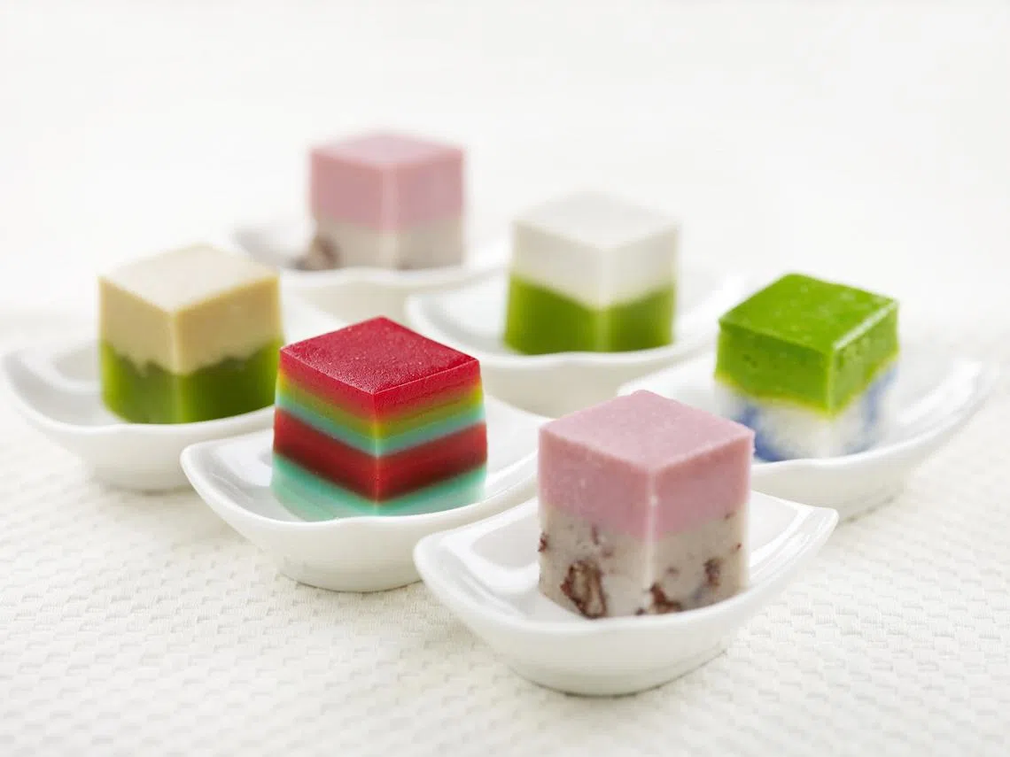 新加坡糕点的品种非常多样化。（HarriAnns)