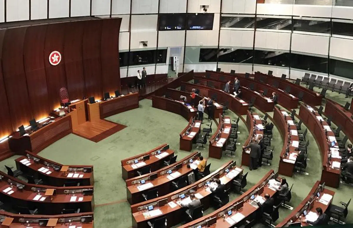  尽管制度往建制派倾斜，但过去民主派尚能在立法会维持一定势力。（互联网） 