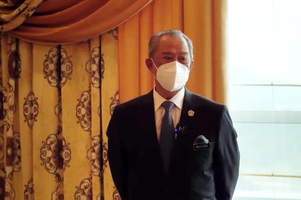  前首相慕尤丁早前在首相署，向官员发表最后一次献词。（慕尤丁面簿） 