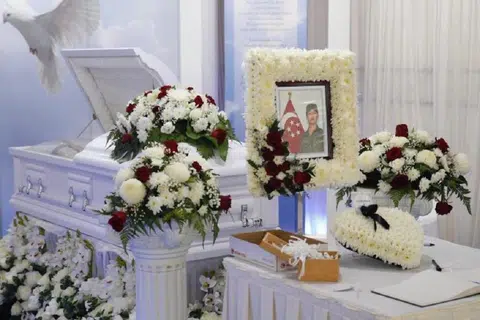 军训时意外身亡的刘凯的灵柩。（今日报）