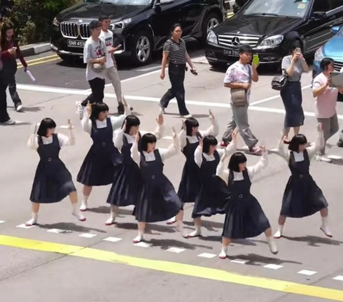 Avantgardey 2月2日在乌节路马路上跳舞的视频在社交媒体疯传。