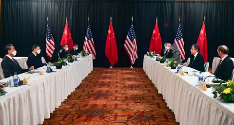 中美两国在美国阿拉斯加举行外交高层会谈。（法新社）