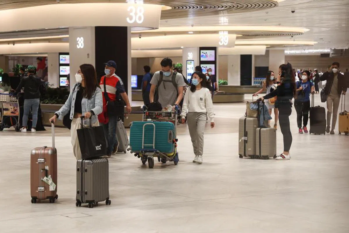 新元走强对本地旅游业较不利。（联合早报）