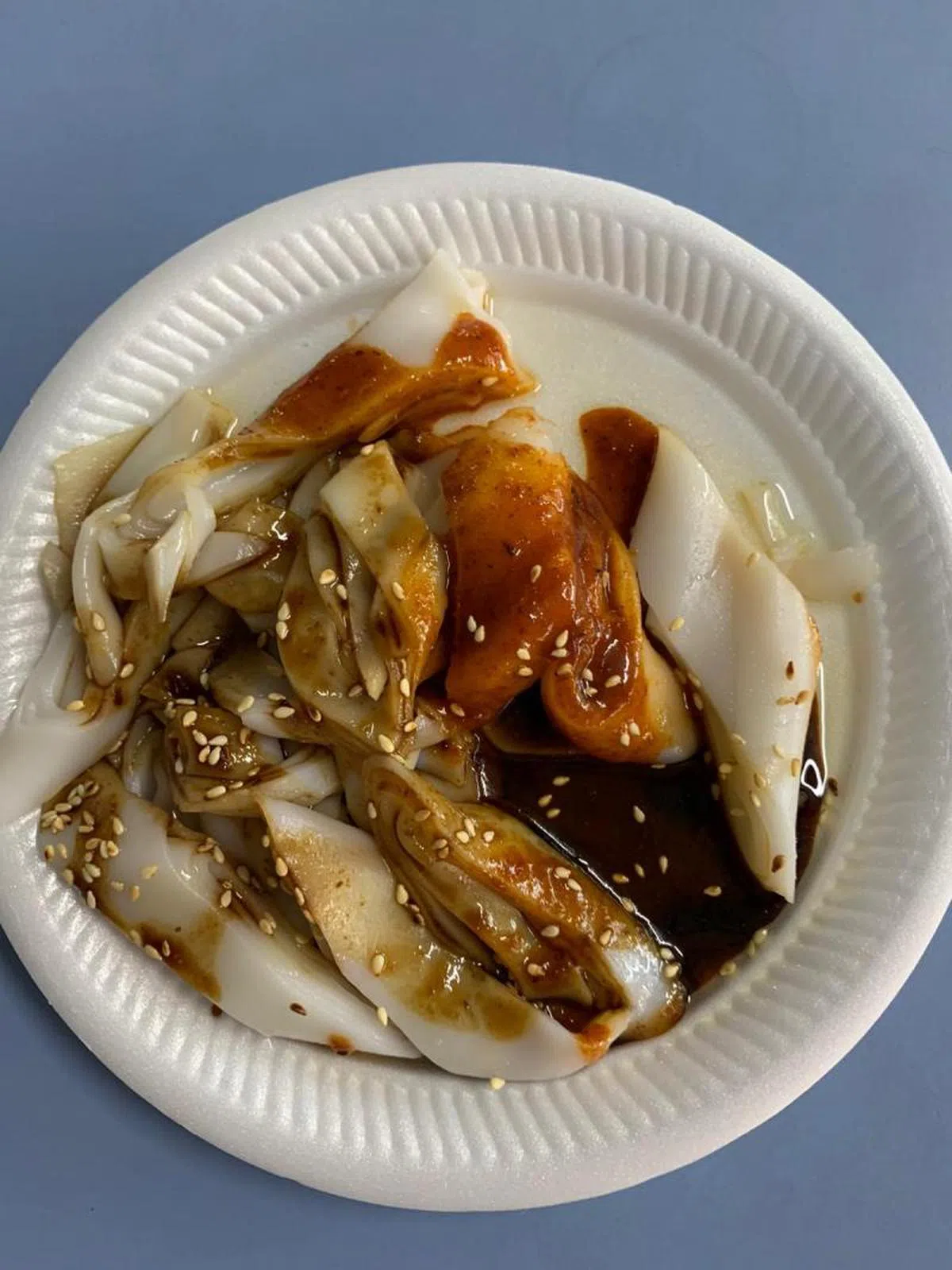  本地版的猪肠粉。（叶孝忠摄） 