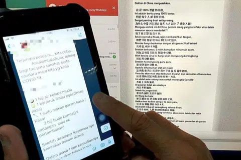 通讯应用WhatsApp最近流传着“治病妙招”，据称，喝了椰子水、酸柑与盐的饮料，可以治疗冠病，而且马上立竿见影。（海峡时报）