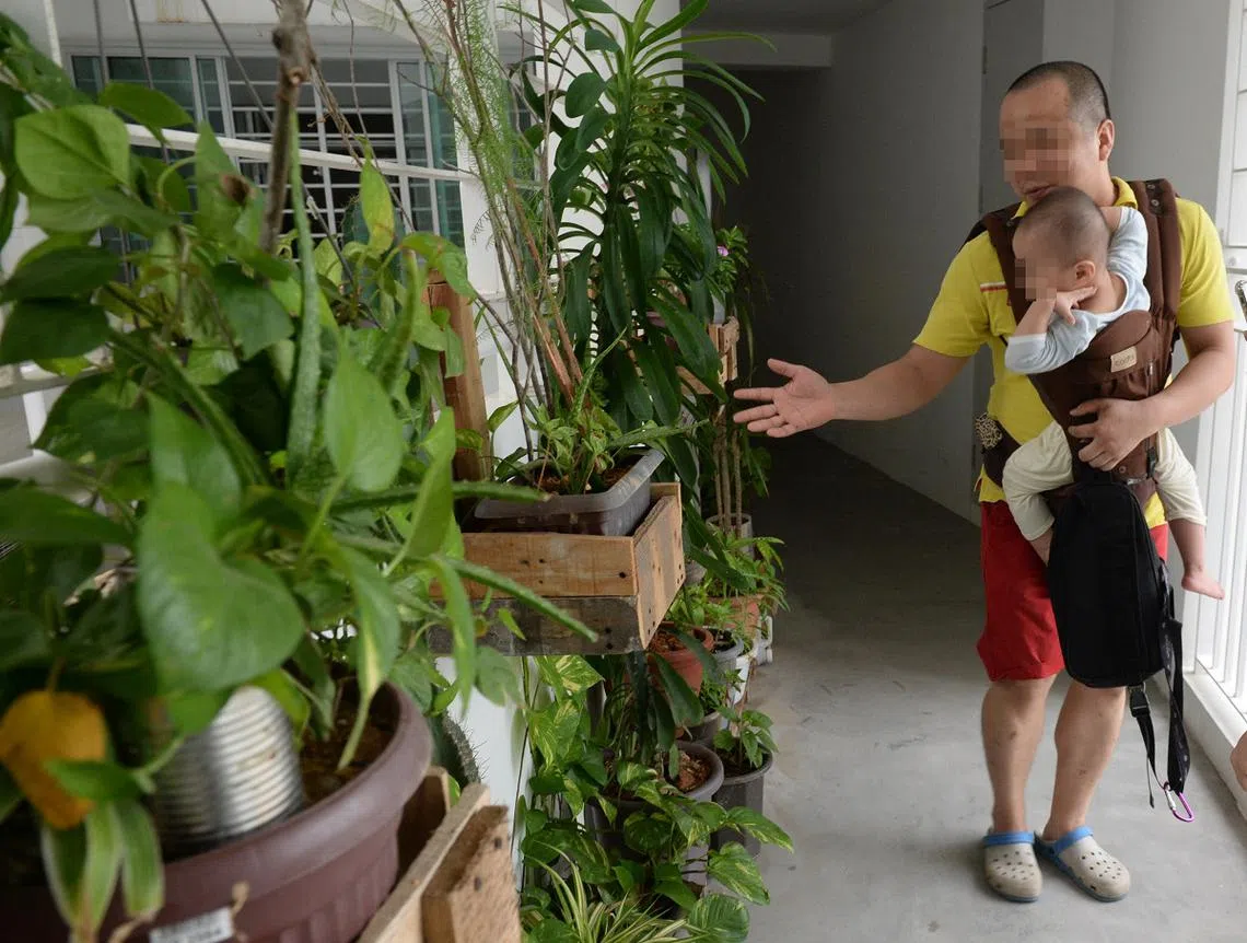 男屋主。（新明日报)