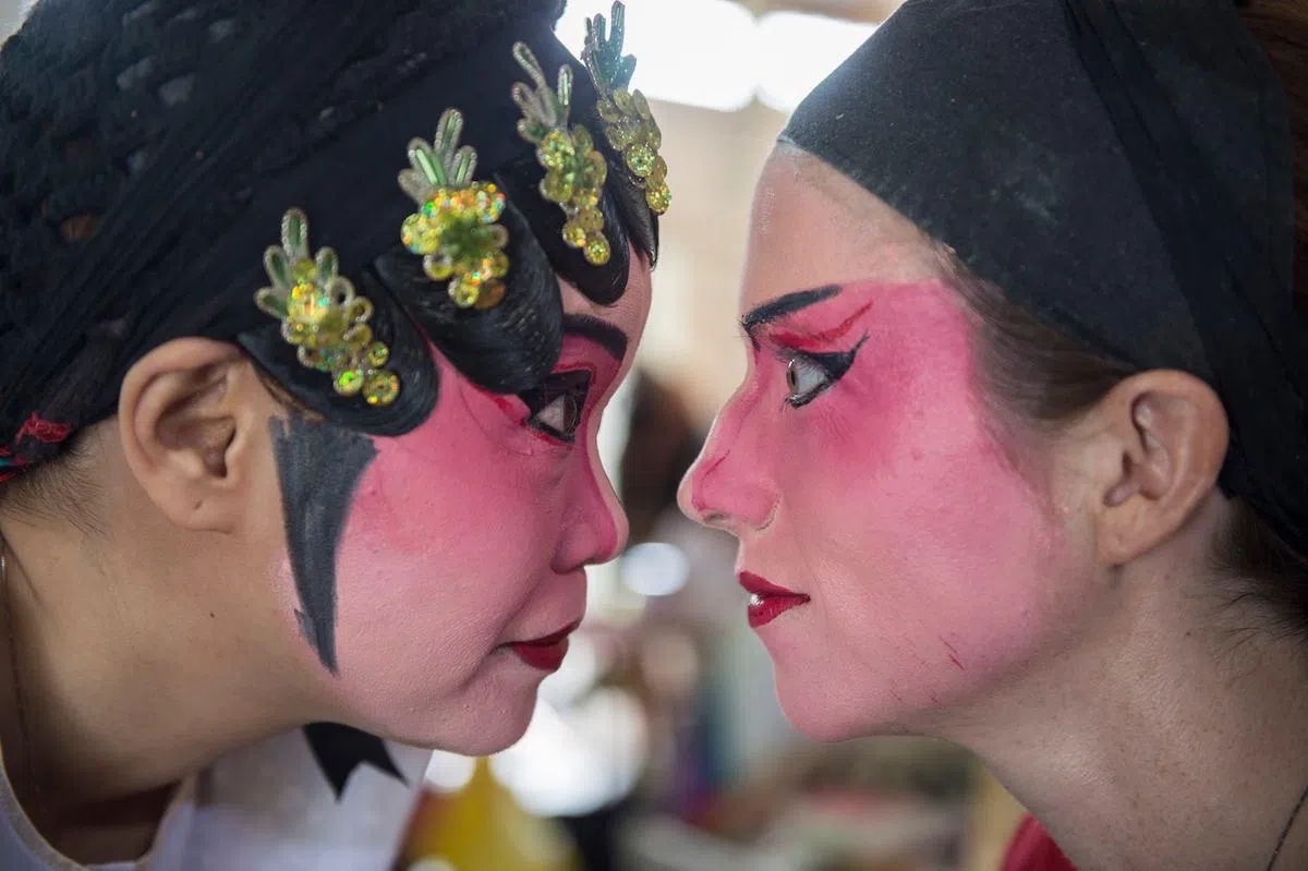  卡琳与普鲁登斯（互联网） 