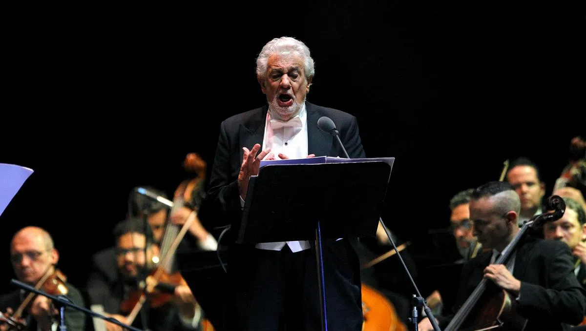 世界三大男高音之一的多明哥1991年在维也纳演出后，观众起立鼓掌80分钟。（法新社）