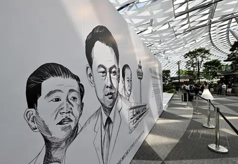星耀樟宜“逐梦的勇气—樟宜机场的故事”互动展览，讲述建国总理李光耀如何凭借前瞻性的领导才能，引领新加坡成长为国际航空枢纽。（海峡时报）