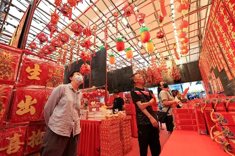 你打算到牛车水年货市场买年货吗？（联合早报）