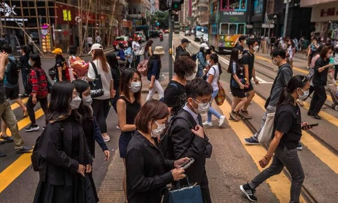 相比五年前，香港整体性别工资差距今年缩减。（法新社）