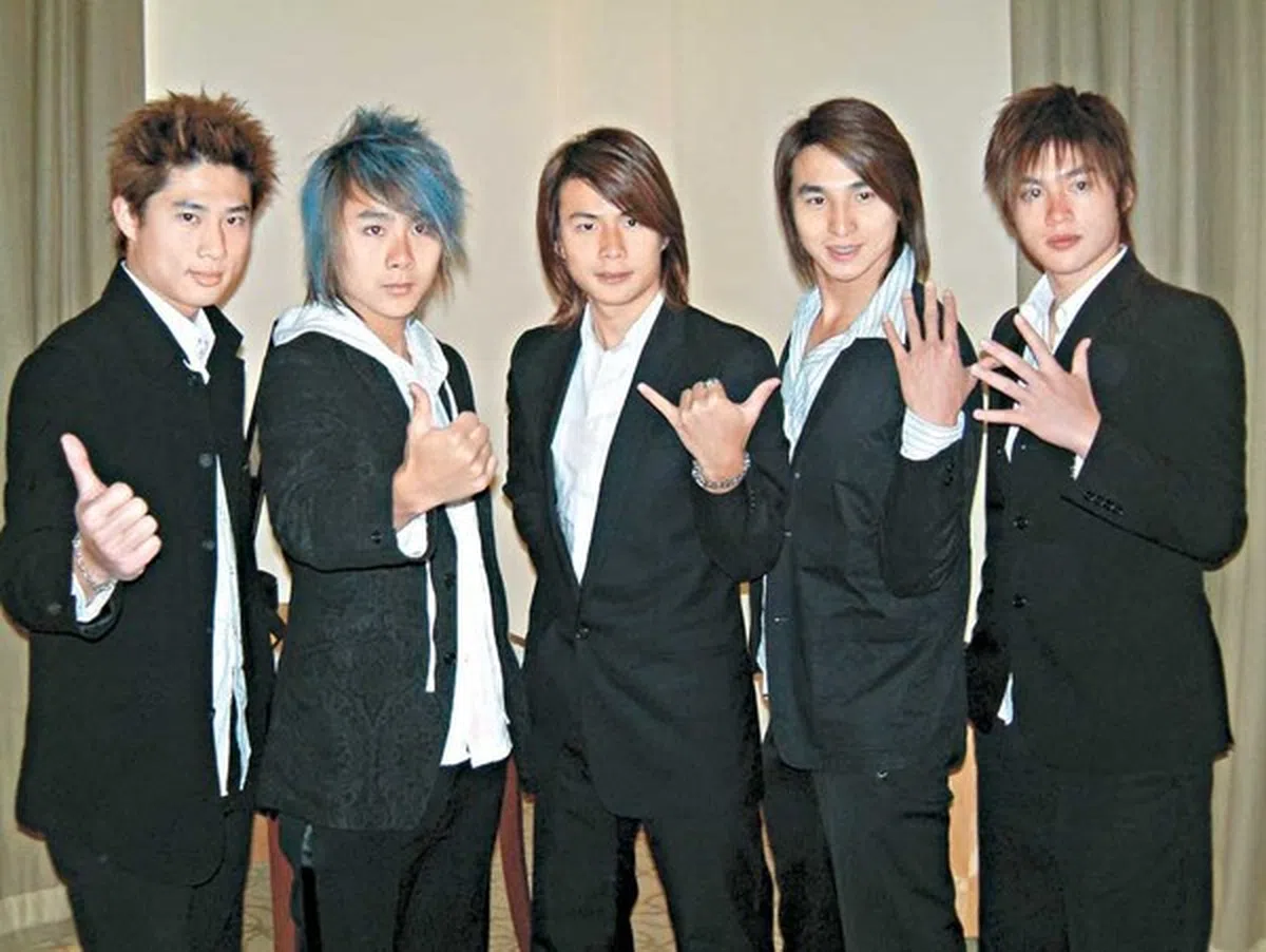  左起：曾玮迪、王仁甫、孙协志、王少伟、许孟哲。（取自互联网） 