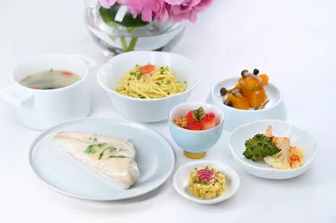 这样的月子餐，爸爸们应该也想尝一尝吧？（Kai Suites脸书）