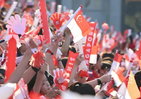 出席今年国庆国民教育演出（NE Show）的观众。（联合早报）