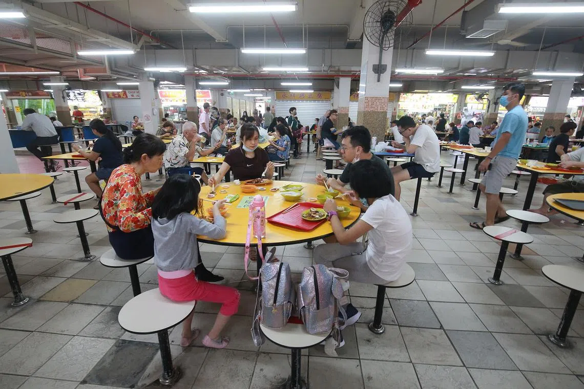 新加坡小贩中心。（联合早报）