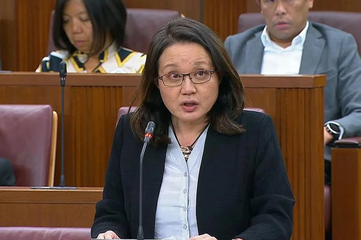  工人党国会议员林瑞莲针对审计署独立性提出质疑。（海峡时报） 