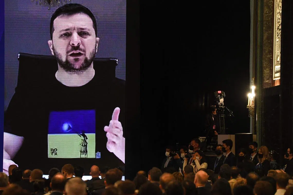 泽连斯基在香格里拉对话上以视讯方式演讲。（法新社）