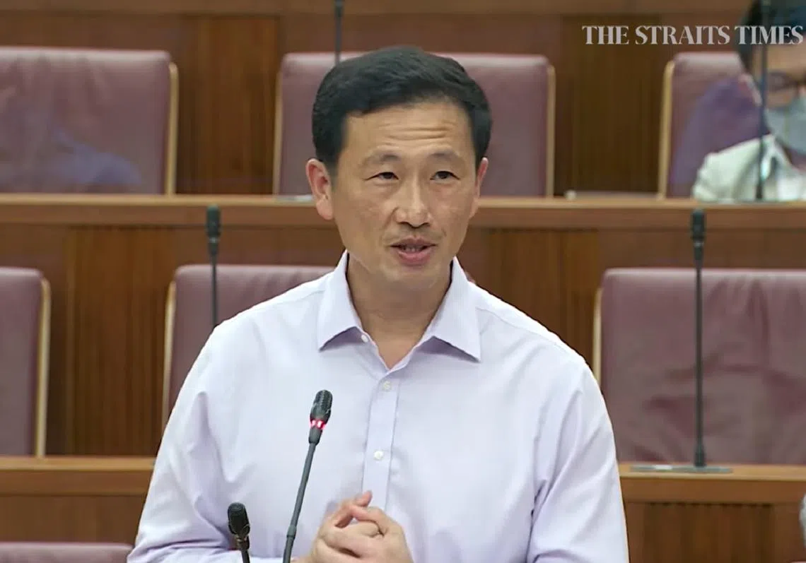 卫生部长王乙康：我在三四十岁时也以为自己身体很健康，几乎所向无敌根本不会生病，因此并不重视健康。（Gov.sg国会视频截图）