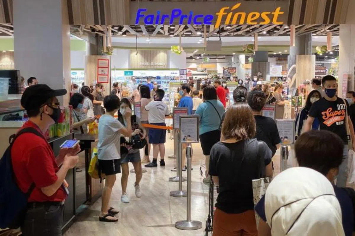  榜鹅水滨坊（Waterway Point）职总平价超市。（海峡时报） 