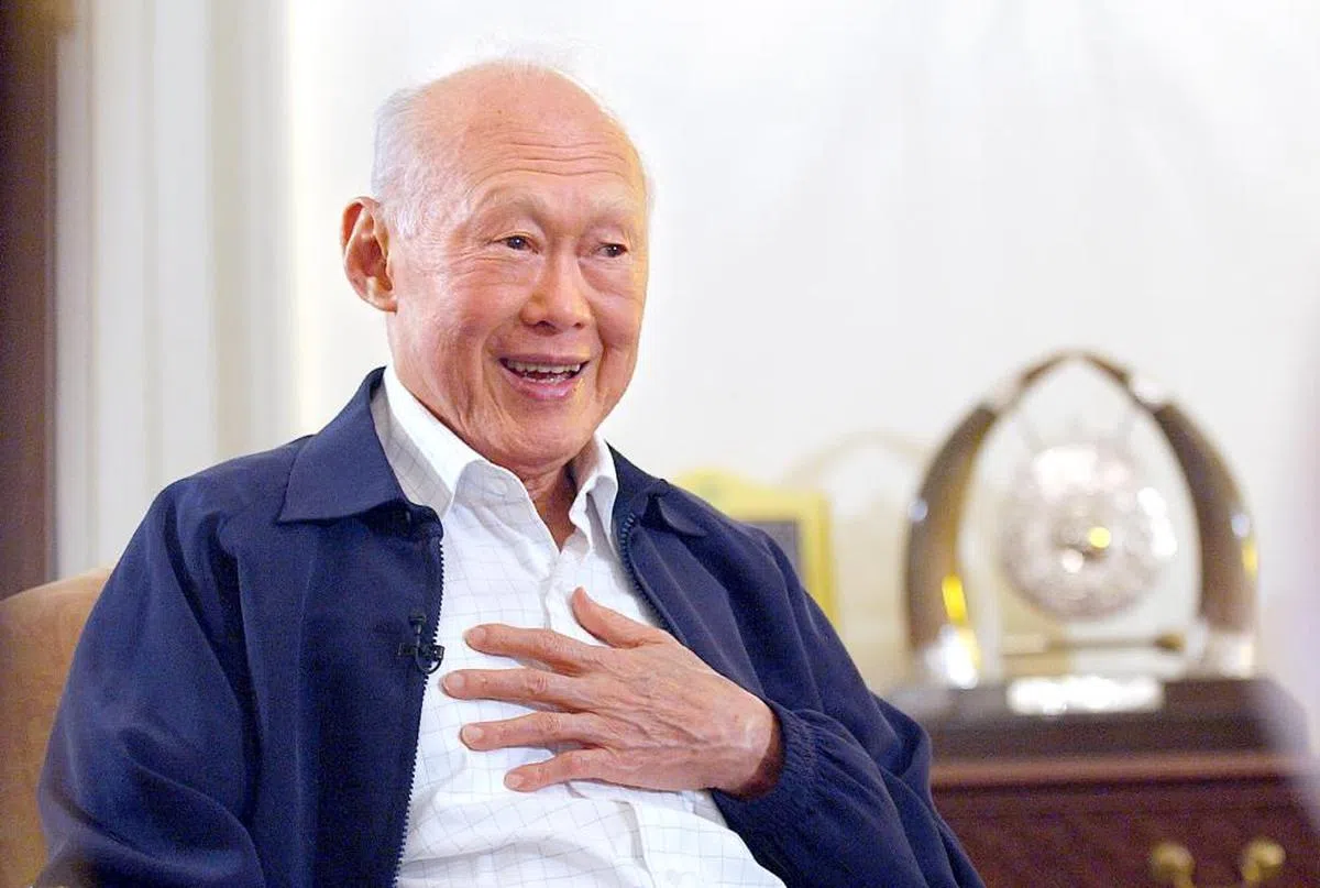 李光耀曾力陈落实“第55条”的必要性。