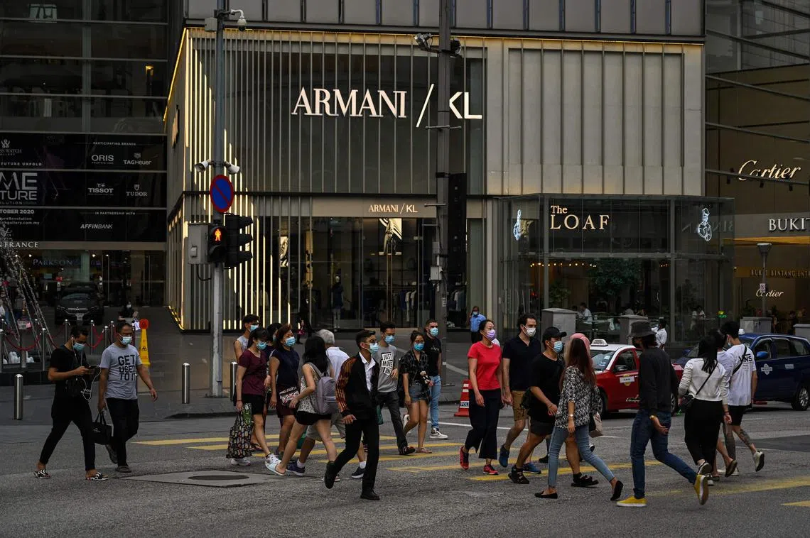 马国当局已在沙巴及图中的雪隆区域实施有条件行管令以遏制疫情。（法新社）