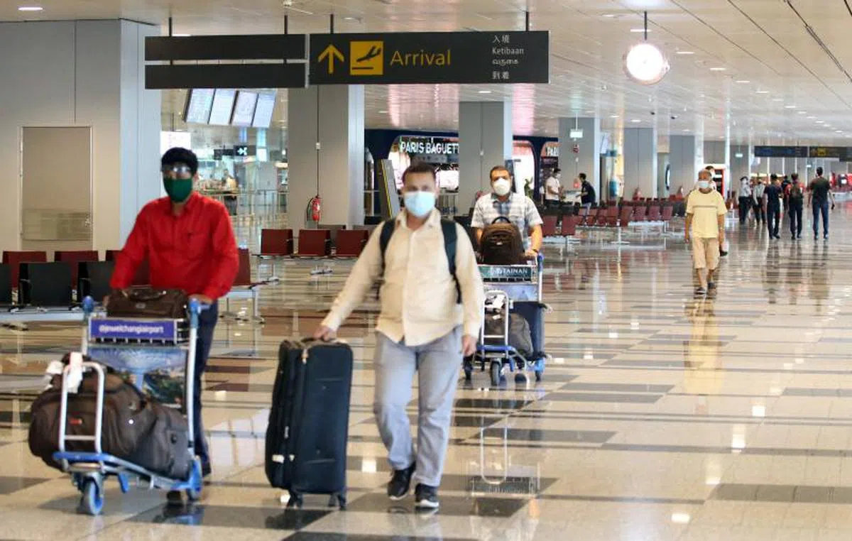  受疫情影响，我国的航空枢纽地位也面临威胁。（联合早报） 
