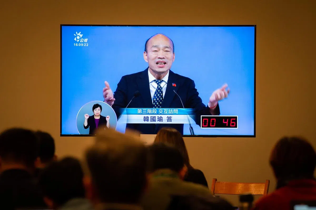  本来是让候选人向选民充分说明未来施政愿景及政见的辩论会被韩国瑜“玩坏”了。（互联网） 