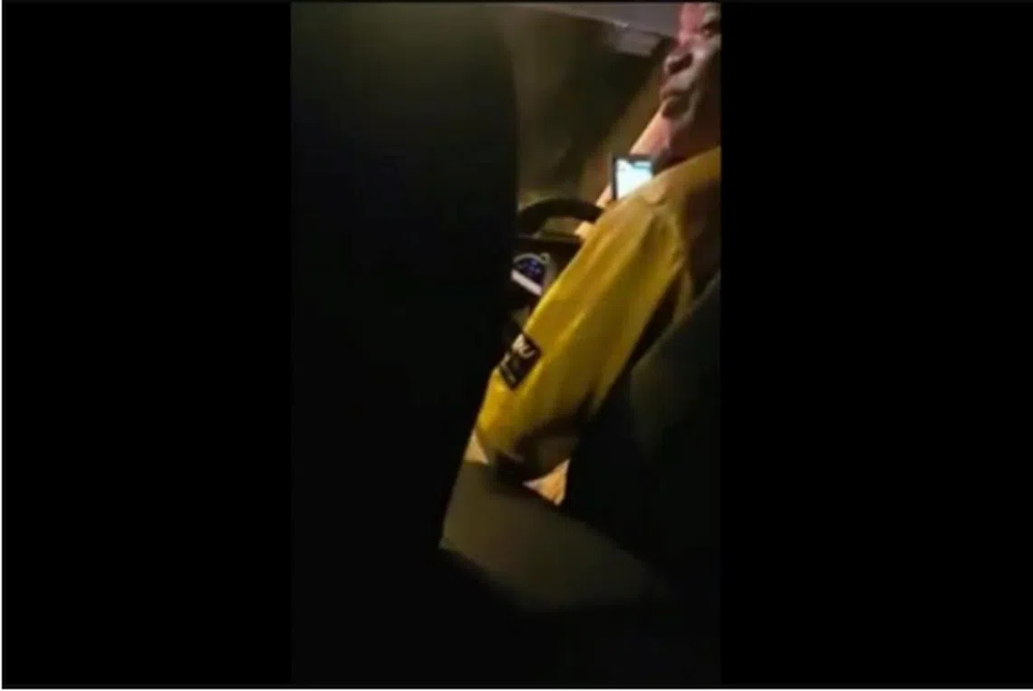 Uber公司发表声明，称这位60岁的“非洲阿伯”已在本地获得永久居民权长达15年，7个月前就开始驾Uber（海峡时报）