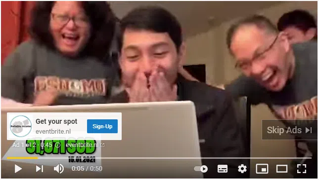  许多“大师（Guru）”声称，普通人也可以通过投资或参加某项计划致富。（Youtube广告截图） 