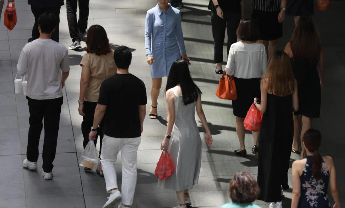 降息预计能提高公司的获利空间及拓张业务的能力，本地劳动力市场亦能获得相当程度提振。（商业时报）