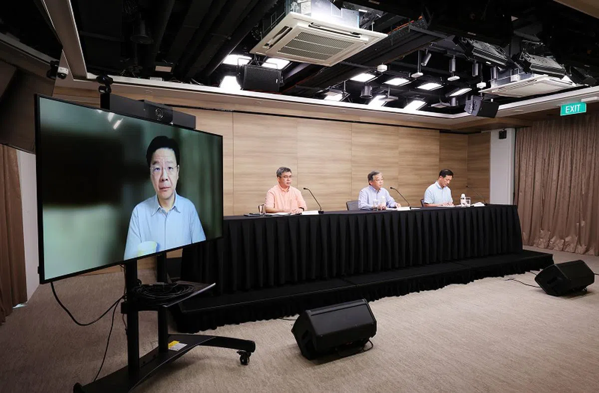 我国抗疫跨部门工作小组4月22举行记者会。（通讯及新闻部提供）