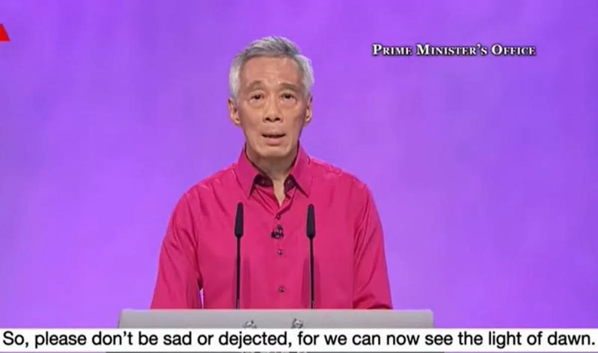  谈到人们对国家的热爱时，总理也几乎眼泪要夺眶而出。（视频截图） 